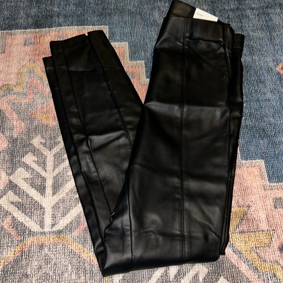 New with tags! Adorable, Zara, faux, leather leggings. - Picture 2 of 4